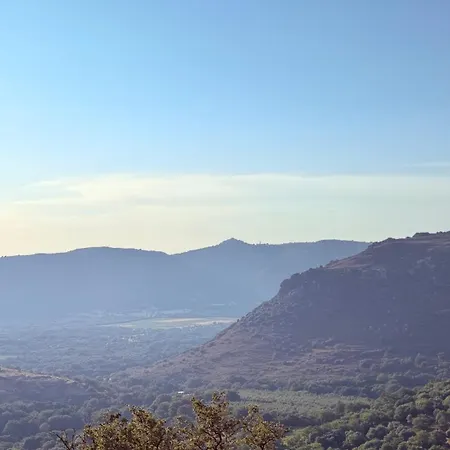 La Maison Cm Πανσιόν
